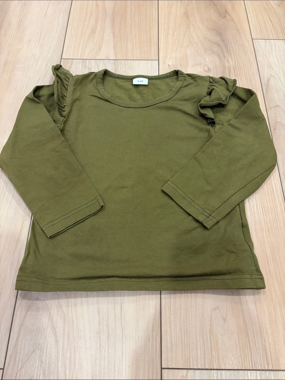 🦋5/10 Green Long sleeve